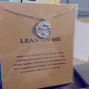 3/25.00 Lean on me necklace